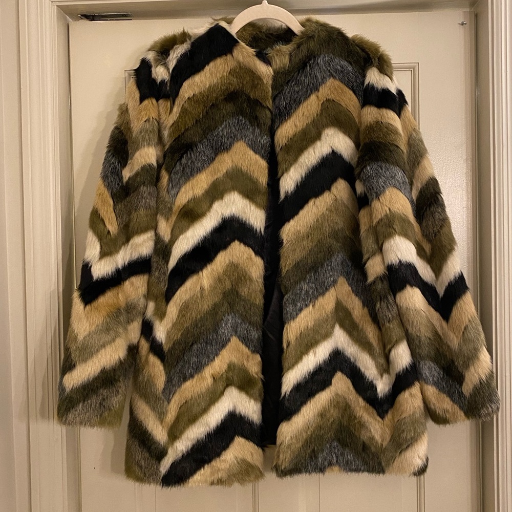 AMUSE SOCIETY Faux Fur Coat